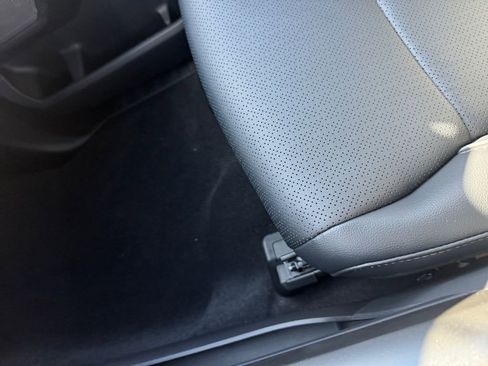 New 2025 Ford F150 Lariat w/ Equipment Group 501A Mid image 38