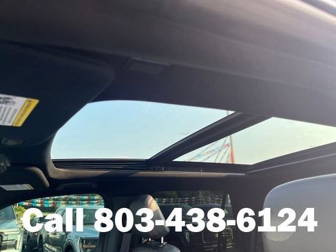 Used 2023 Ford Expedition Limited AWD/4WD image 11