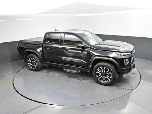 Used 2025 GMC Canyon AT4 w/ Nightfall Edition AWD/4WD image 41