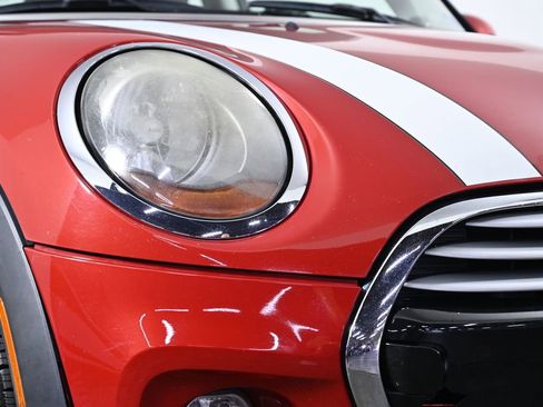 Used 2015 MINI Cooper 2-Door Hardtop FWD image 8