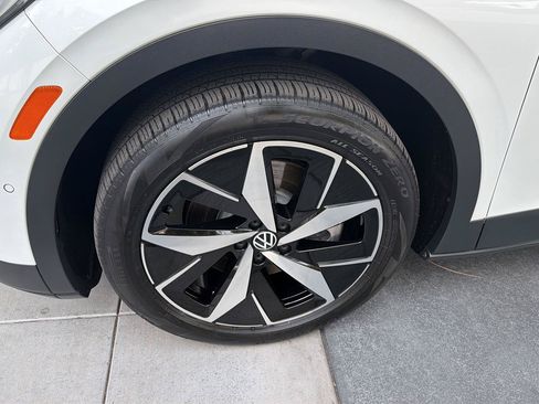 Used 2023 Volkswagen ID.4 Pro S AWD/4WD image 7