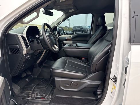 Used 2020 Ford F150 Lariat image 11