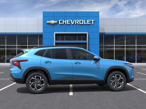 New 2026 Chevrolet Trax LT FWD image 34