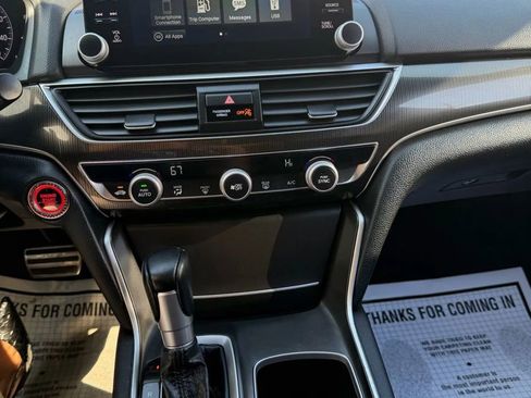 Used 2019 Honda Accord Sport image 5