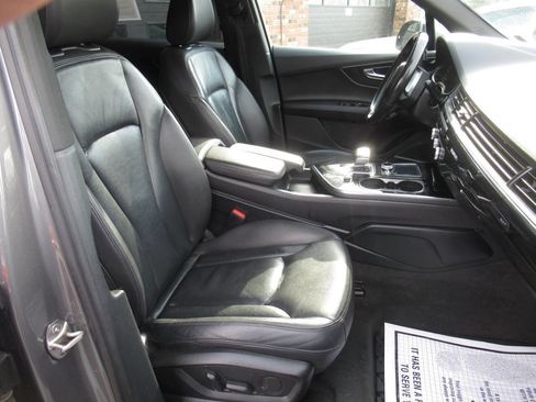 Used 2017 Audi Q7 3.0T Premium Plus image 6