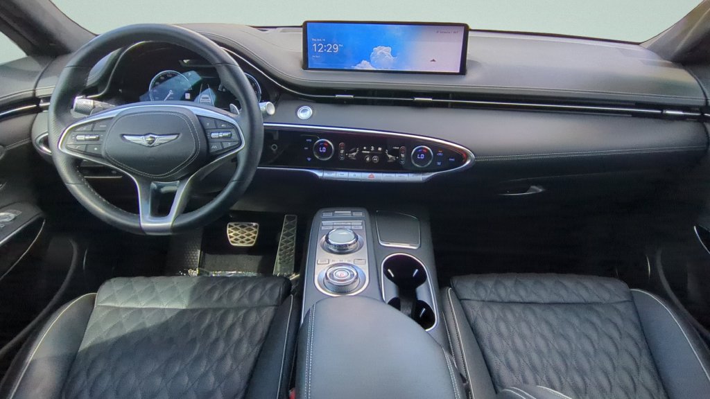 Used 2023 Genesis GV70 3.5T Sport w/ Sport Prestige Package AWD/4WD image 11
