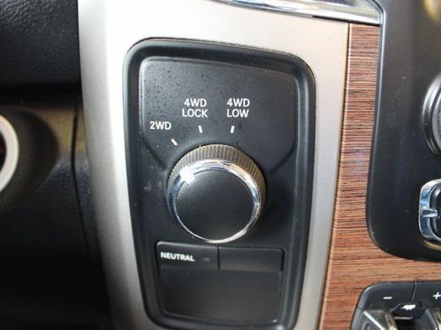 Used 2018 RAM 2500 Laramie w/ Convenience Group AWD/4WD image 38