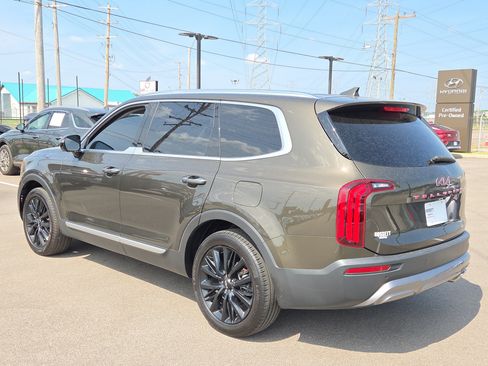 Used 2022 Kia Telluride SX FWD image 3