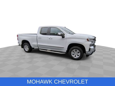 Used 2019 Chevrolet Silverado 1500 LT w/ All-Star Edition AWD/4WD image 2