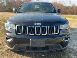 Used 2018 Jeep Grand Cherokee Laredo video 2