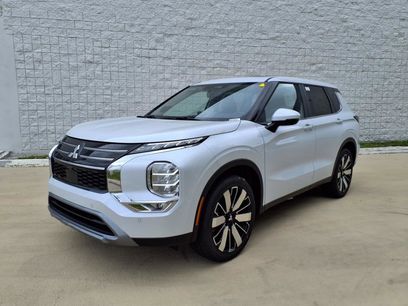 New 2025 Mitsubishi Outlander SE