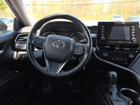 Used 2024 Toyota Camry SE FWD image 14