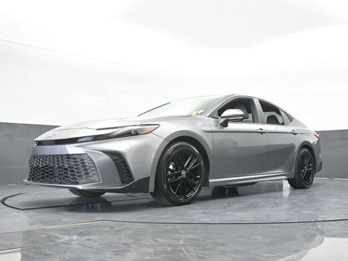 Used 2025 Toyota Camry SE w/ Multimedia Upgrade Package FWD image 55