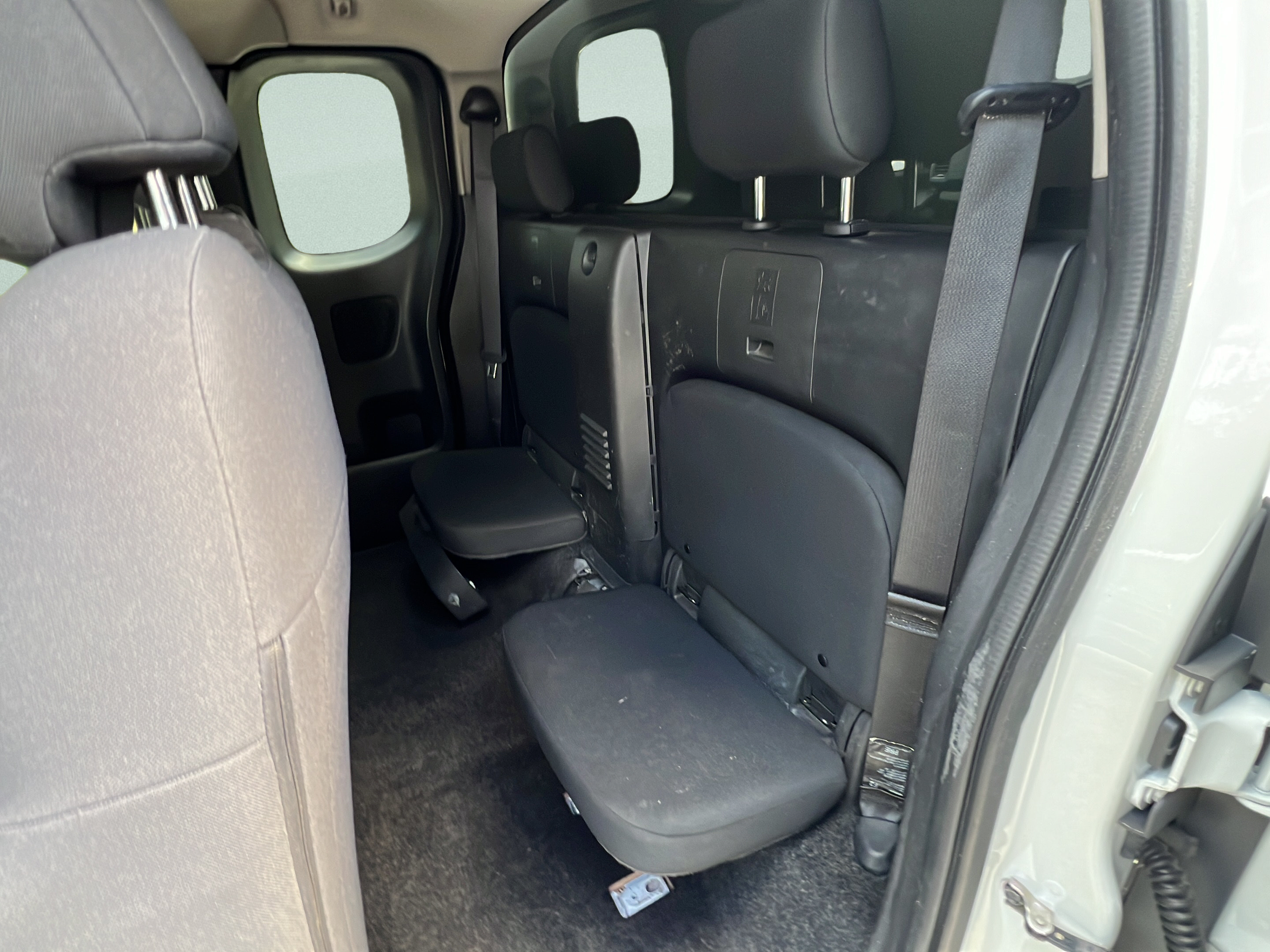 Used 2023 Nissan Frontier S w/ Technology Package AWD/4WD image 10