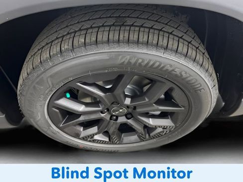 New 2025 Honda Pilot Touring image 16