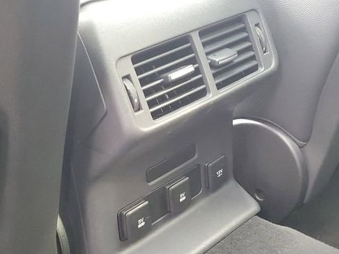 Used 2021 Land Rover Range Rover Velar R-Dynamic S image 30