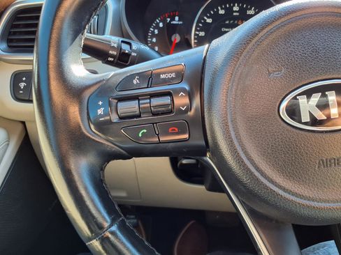 Used 2016 Kia Sorento EX w/ EX Touring Package image 16