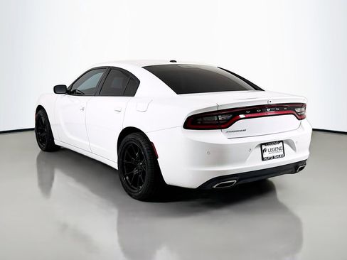 Used 2022 Dodge Charger SXT RWD image 6