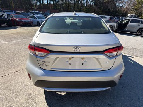Used 2020 Toyota Corolla LE image 9