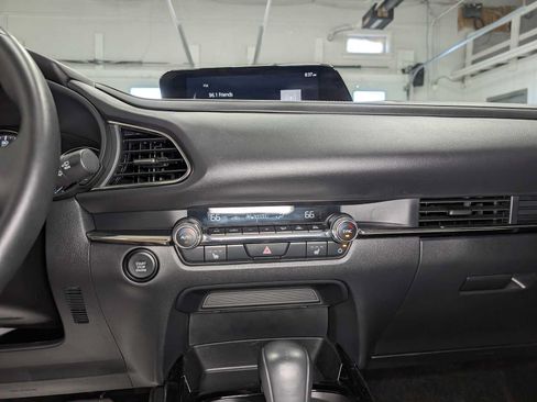 Certified 2024 MAZDA CX-30 AWD 2.5 S w/ Preferred Package image 32