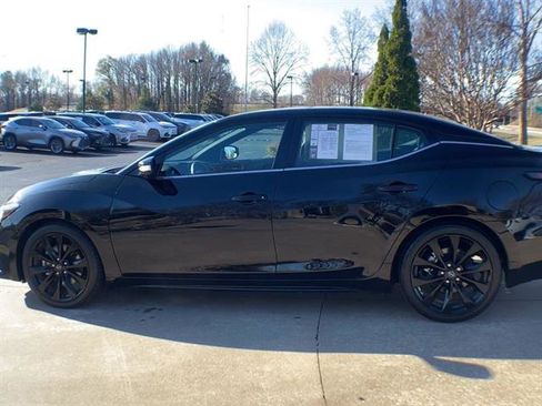 Used 2023 Nissan Maxima SR w/ Sport Mat Group image 5