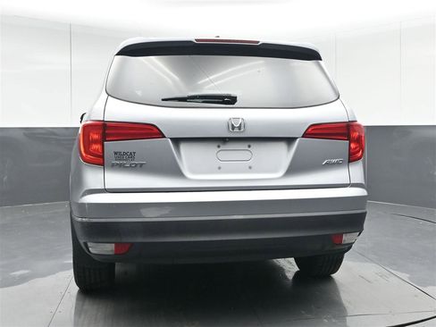 Used 2018 Honda Pilot EX image 6