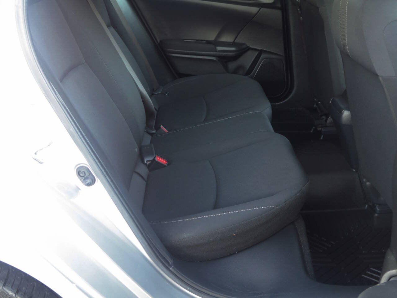 Used 2018 Honda Civic Sport image 17
