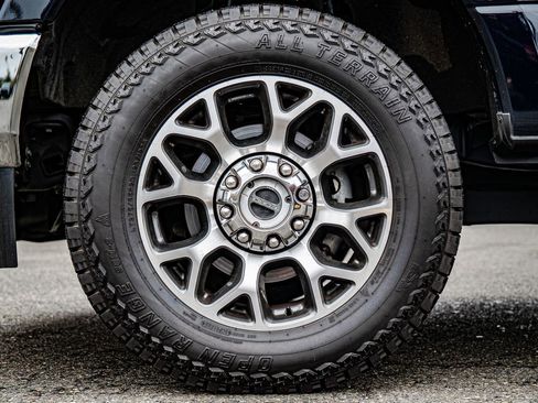 Used 2021 Ford F250 Lariat w/ Lariat Value Package image 10