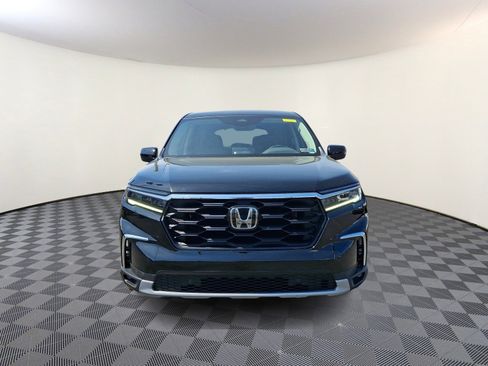 Used 2025 Honda Pilot EX-L image 2