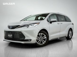 Used 2024 Toyota Sienna Limited AWD/4WD video 1