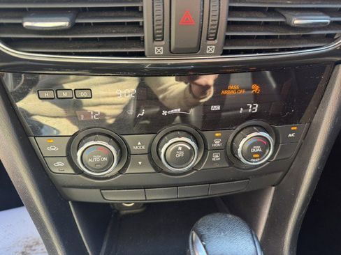 Used 2015 MAZDA MAZDA6 Touring image 15