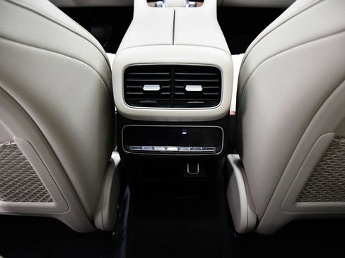 Used 2022 Mercedes-Benz GLS 450 4MATIC image 20