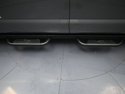 Used 2024 Nissan Titan SV w/ Accessory Utility Package image 31