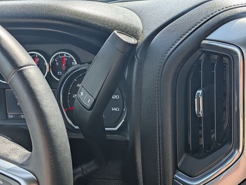 Used 2021 Chevrolet Silverado 1500 LT AWD/4WD image 23