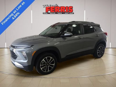 Used 2024 Chevrolet TrailBlazer LT AWD/4WD image 1