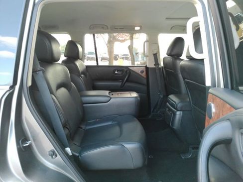 Used 2023 Nissan Armada SL w/ Captain's Chairs Package image 28