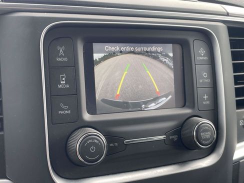 Used 2024 RAM 1500 Classic SLT AWD/4WD image 17