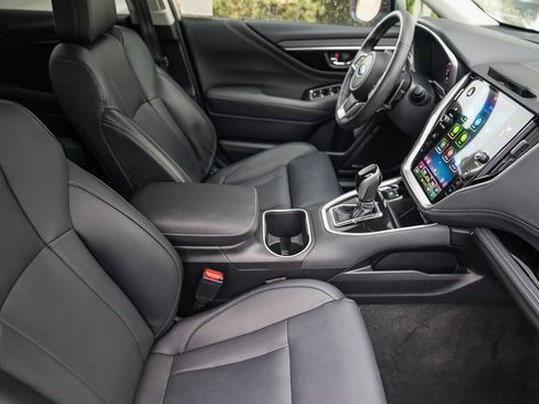Used 2023 Subaru Outback Limited image 15