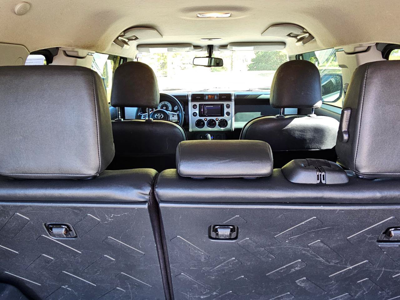 Used 2011 Toyota FJ Cruiser 4WD w/ Convenience Pkg image 21