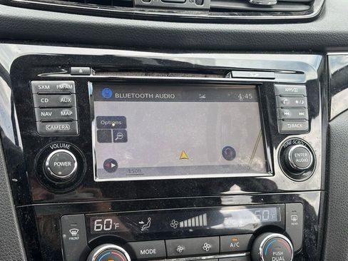 Used 2017 Nissan Rogue Sport SL FWD image 9