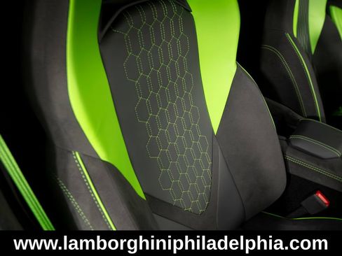 Used 2024 Lamborghini Revuelto AWD/4WD image 37