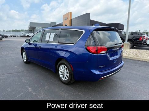 Used 2019 Chrysler Pacifica Touring Plus w/ Advanced Safetytec Group FWD image 5