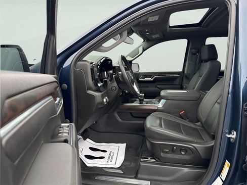 Used 2022 GMC Sierra 1500 SLT w/ SLT Convenience Package image 18