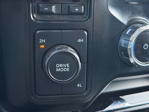 Used 2023 Ford F250 Lariat w/ Lariat Ultimate Package AWD/4WD image 19