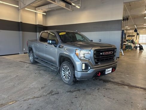 Used 2022 GMC Sierra 1500 AT4 w/ AT4 Preferred Package image 2