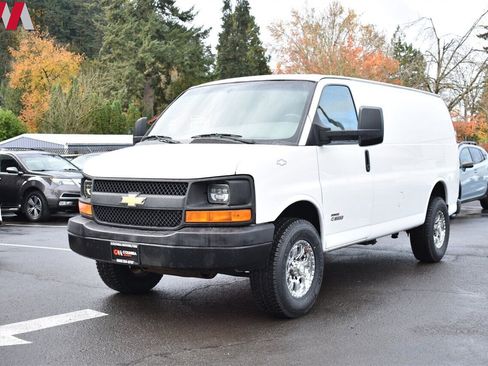 Used 2006 Chevrolet Express 3500 image 8