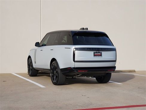 New 2026 Land Rover Range Rover SE image 3