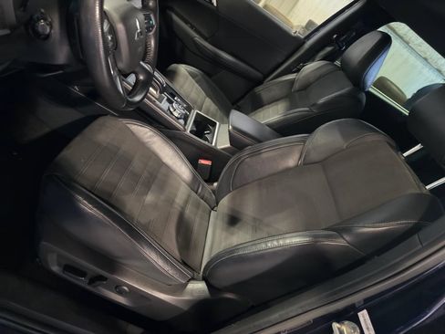 Used 2023 Mitsubishi Outlander SE FWD image 6