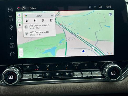 Used 2024 GMC Canyon Denali image 24