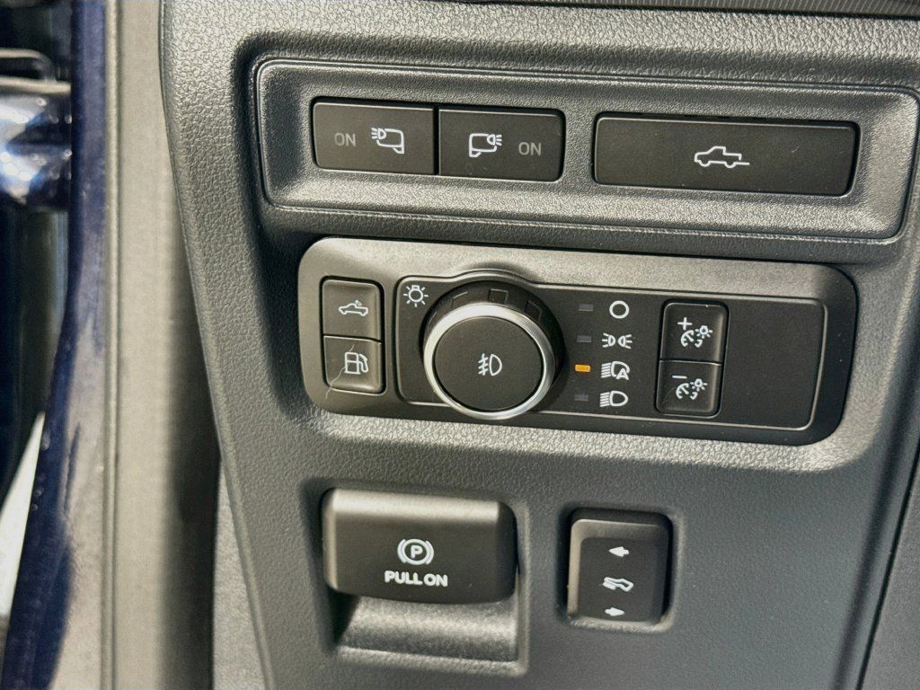 Used 2022 Ford F150 Platinum w/ Equipment Group 701A High AWD/4WD image 15